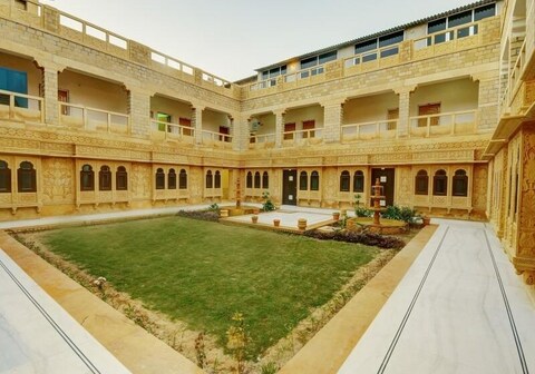 Hotel Neeraj