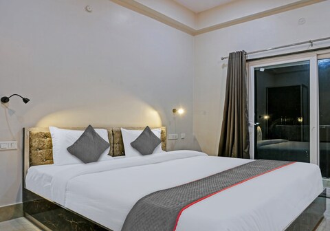 Hotel O Navneeta Grand