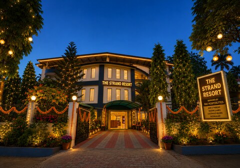 Strand Resort