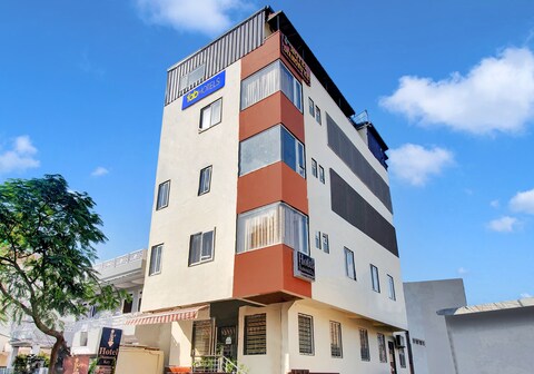FabHotel Diamond Key
