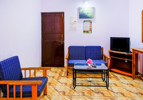 Hotel O Mahamaya Holiday Inn