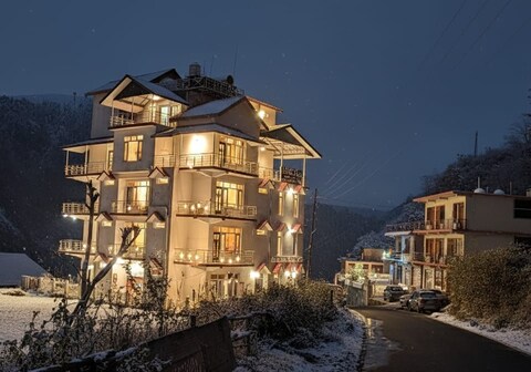 Hotel Prashar Valley View