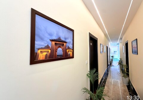 HOTEL PRATYAKSH DARSHAN