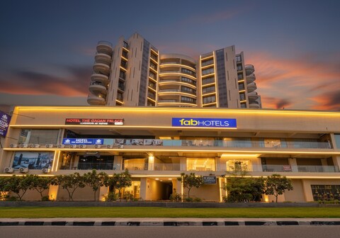 FabHotel The Gagan Palace