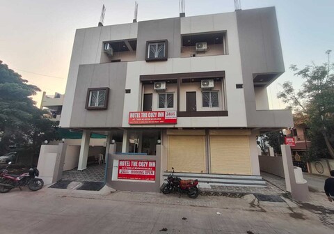 HOTEL O THE COZY INN