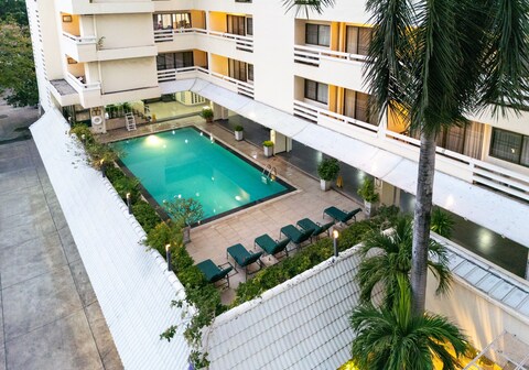 فندق وشقق كانتاري هاوس المخدومة