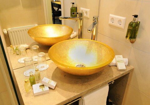 Best Western Plus Atrium Hotel