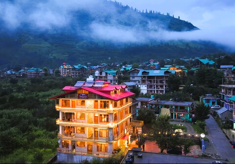 Wander Thrives iNN by ADS (A unit of White Petals)