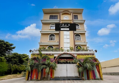 Super Collection O Patliputra Sports Complex Formerly Wellfood Inn