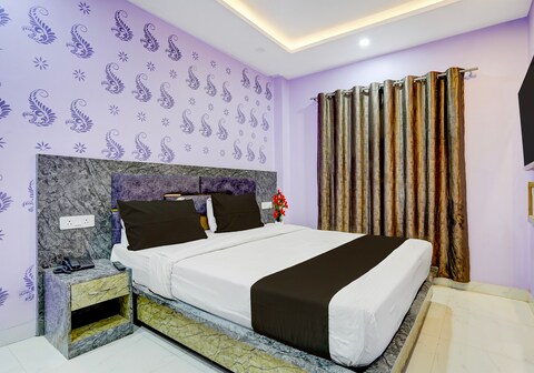 Collection O Godowliya Varanasi