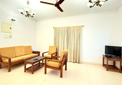 2bhk apt | Candolim beach