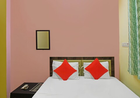 Hotel O F Three Hotel