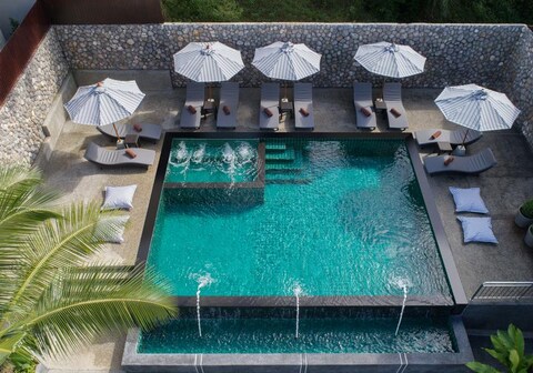 De Malee Pool Villas