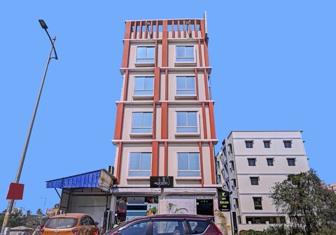 Collection O New Avro Hotel Near Eco Park