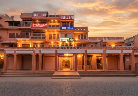 FabHotel Khandaka Mahal