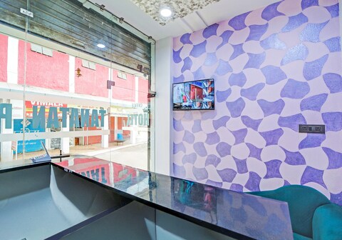 Hotel O Tanatan Premium