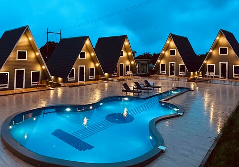 GR8 Hill Pool Villas in Malshej Ghat