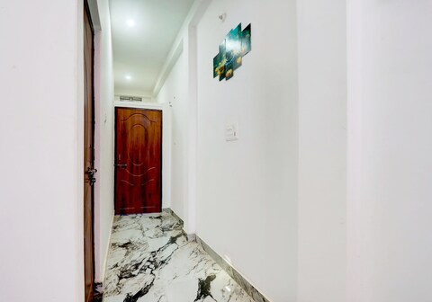 Hotel O Banaras Buddha