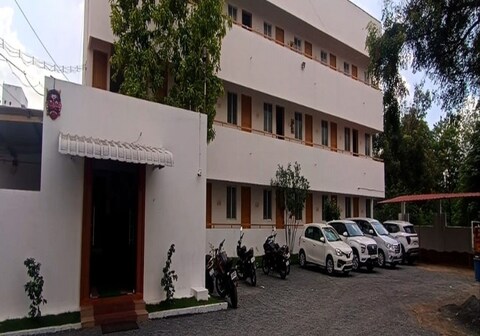 Hotel Sri Sakthi Deluxe