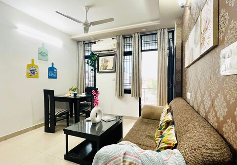 BluO 2BR Jaipur - Lift, Balcony, Parking, Terrace
