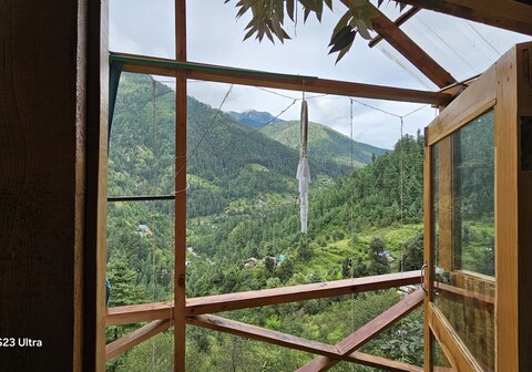 Galaxy Treehouse with Private Jacuzzi