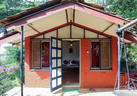 WEEKEND NURSERY AND COTTAGES, Khandala