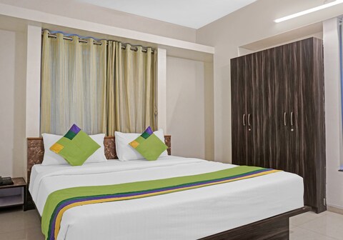 Treebo Diamond Residency - DDPK Inn