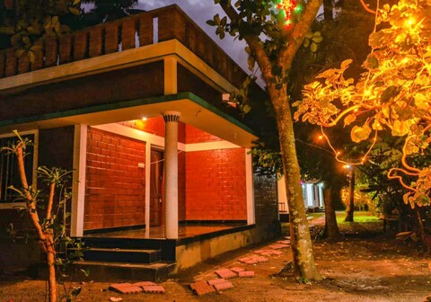 Secret Paradise Farm cottages