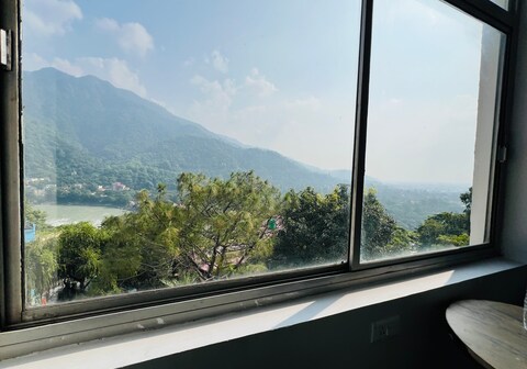 Serenity Hotel Rishikesh