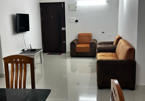 3 BHK FURNISHED FLAT with All Home Amenities
