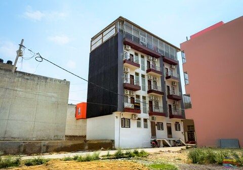 Hotel Thakur Harshit Bihari Kunj