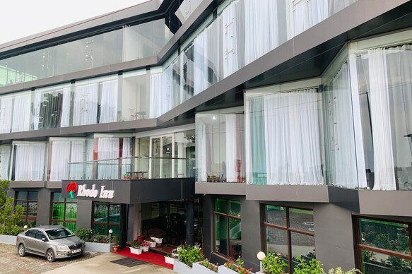 Rhodo Inn Hotel
