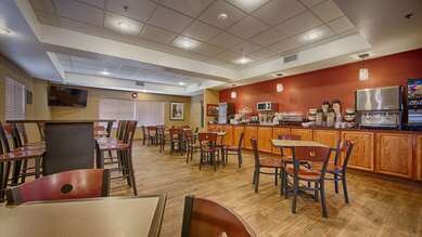 Best Western Plus Woodland Hills Hotel & Suites