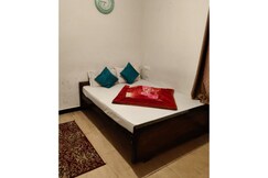 Annai Amuthu Residency, Ooty Annai Amuthu Residency, Ooty