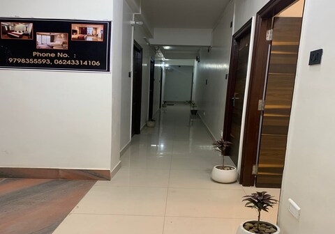 Aagaman Hotel & Restaurant