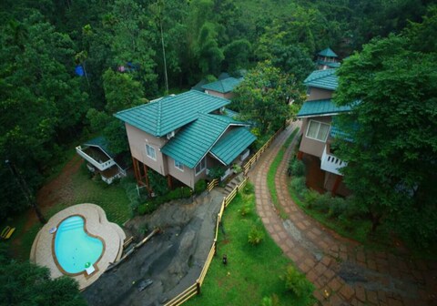 Lakkidi Village Resort