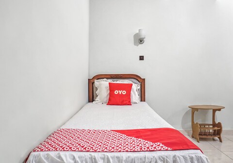 Hotel O Marang Homestay Syariah Near SMP NEGERI 1 CEMPAGA