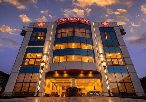 Hotel Regal Palace