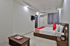 OYO 30641 crystal service apartments, Surat OYO 30641 crystal service apartments, Surat
