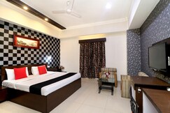 Capital O 36685 Hotel Taksonz, Ludhiana Capital O 36685 Hotel Taksonz, Ludhiana