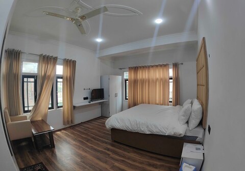 Hotel O Gilkar mansion