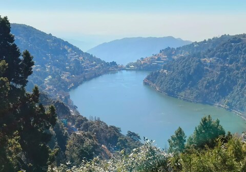 Sparrows Nest Cottages ghuggu kham pangot