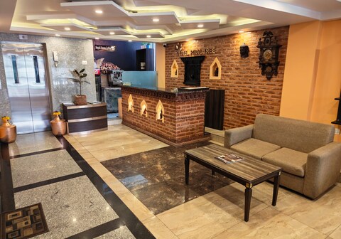 Hotel Pipal tree.