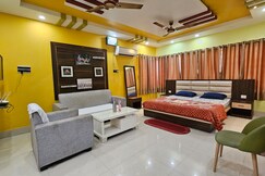 Lovingluving, Bhubaneshwar Lovingluving, Bhubaneshwar