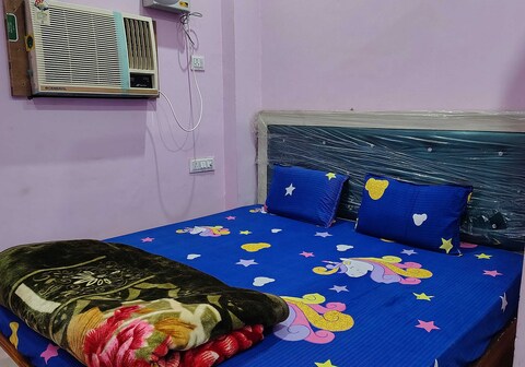 SPOT ON Shri Hari Om Dham