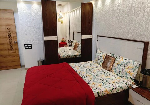 Modern Retreat 2BHK Serviced Apartment in Nagpur