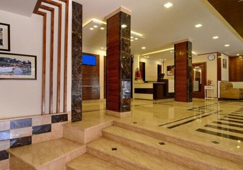 Hotel Mayur by RoomsInc