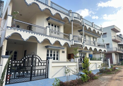 DM BLISS LUXURY SERVICE APARTMENT