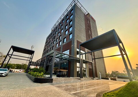 Ramada Encore By Wyndham Ayodhya Takpura