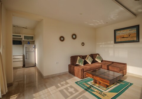 Skyline Serenity Villa - 3BHK with Private Pool in Candolim by Homeyhuts